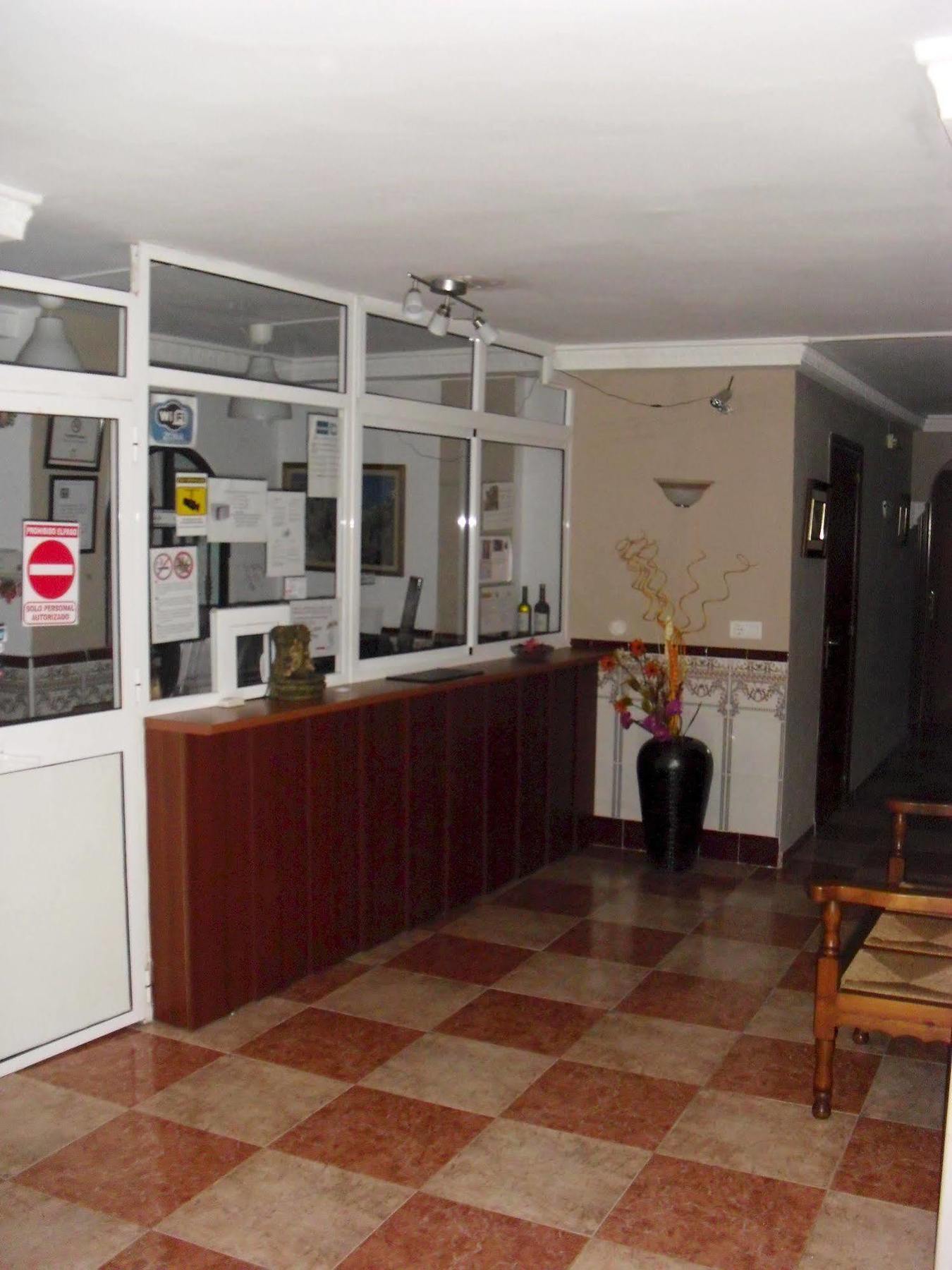 Hotel Virgen Del Rocio II à Torremolinos Extérieur photo