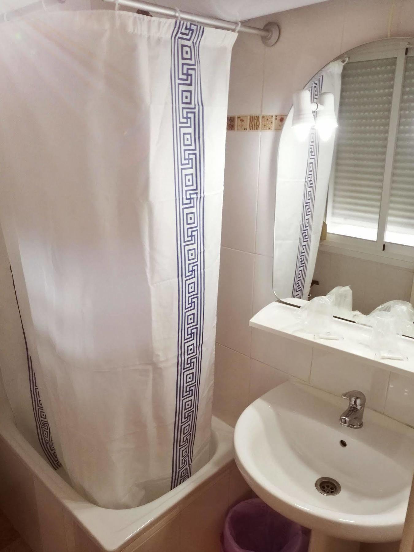 Hotel Virgen Del Rocio II à Torremolinos Extérieur photo